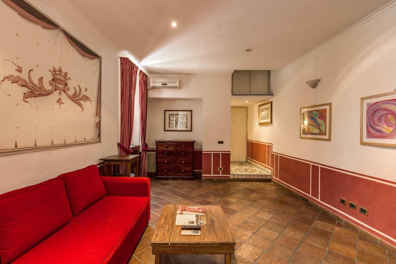Lovely Flat By The Trevi Fountain Apartman Róma Kültér fotó