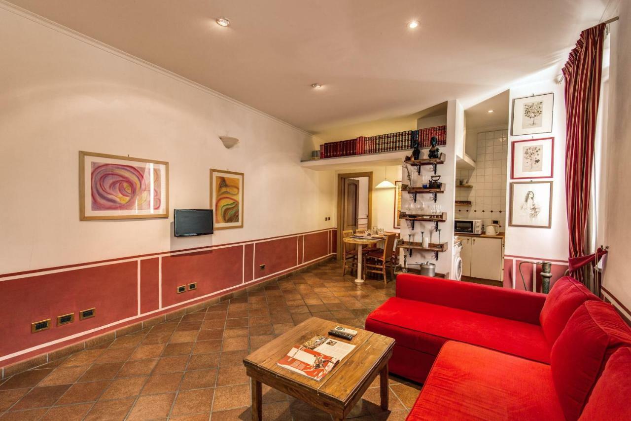 Lovely Flat By The Trevi Fountain Apartman Róma Kültér fotó
